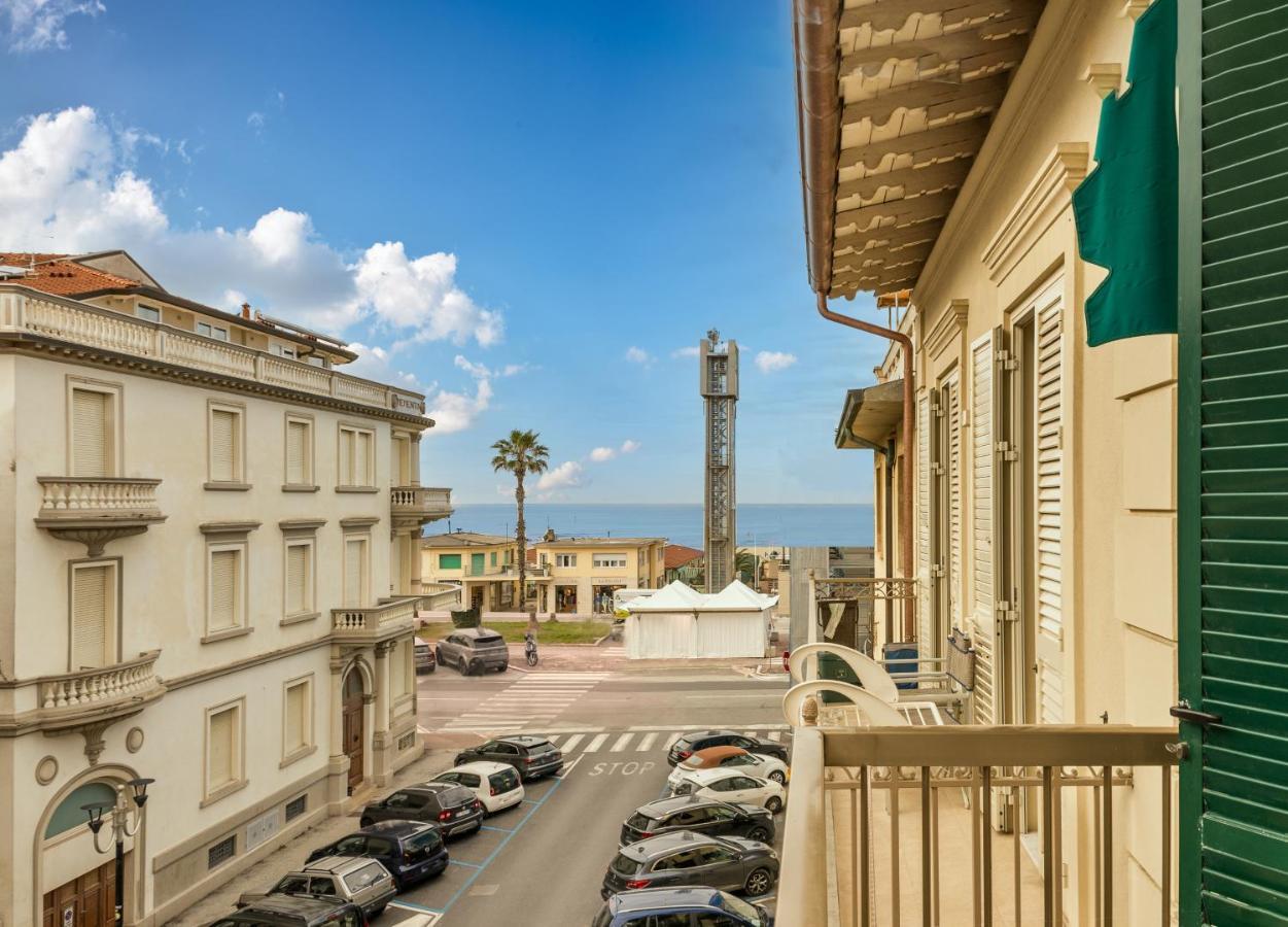 Hotel Stella Del Mare Viareggio Ngoại thất bức ảnh